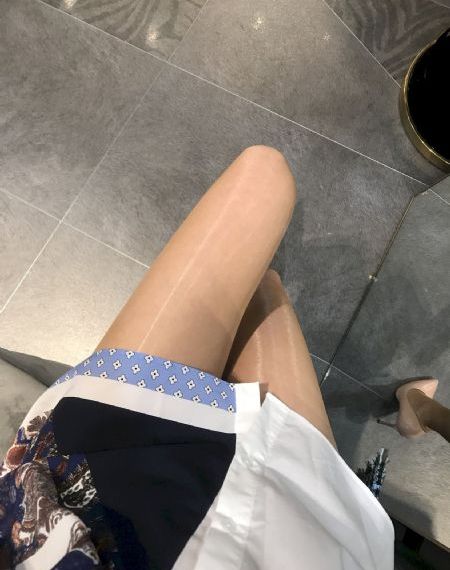 欧美人体彩绘_1080HD高清在线观看